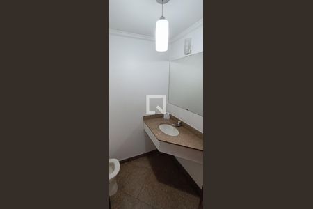 Apartamento para alugar com 240m², 4 quartos e 4 vagas Apartamento para alugar com 240m², 4 quartos e 4 vagasBanheiro Social