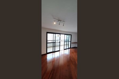 Apartamento para alugar com 240m², 4 quartos e 4 vagas Apartamento para alugar com 240m², 4 quartos e 4 vagasSala