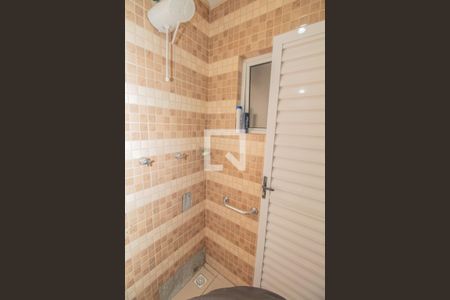 Casa à venda com 200m², 2 quartos e 3 vagasBanheiro 2