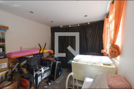 Casa à venda com 459m², 4 quartos e 2 vagasQuarto