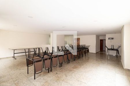 Apartamento à venda com 71m², 2 quartos e 1 vagaÁrea comum