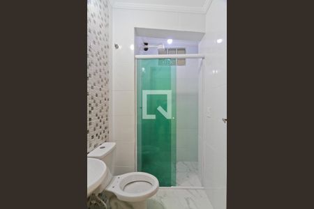 Banheiro de casa para alugar com 1 quarto, 45m² em Parque Peruche, São Paulo
