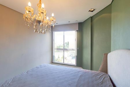 Quarto 2 Suite de apartamento para alugar com 2 quartos, 79m² em Campina do Siqueira, Curitiba
