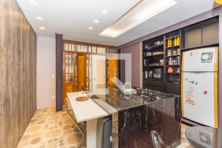 Cozinha de apartamento à venda com 2 quartos, 82m² em Cidade Jardim, Belo Horizonte