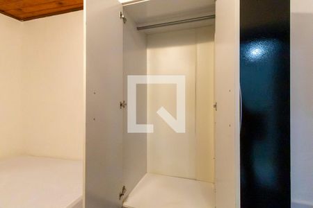 Quarto 1 - Armários de kitnet/studio para alugar com 2 quartos, 35m² em Cidade Universitária, Campinas