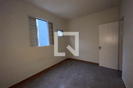 Quarto de apartamento para alugar com 2 quartos, 70m² em Vila Sarapuí, Duque de Caxias