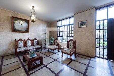 Apartamento para alugar com 130m², 3 quartos e sem vagaHall de enntrad