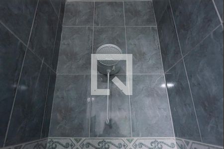 Apartamento para alugar com 130m², 3 quartos e sem vaga Apartamento para alugar com 130m², 3 quartos e sem vagaChuveiro