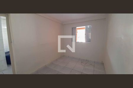 Sala/Quarto de casa para alugar com 1 quarto, 44m² em Jardim Roberto, Osasco