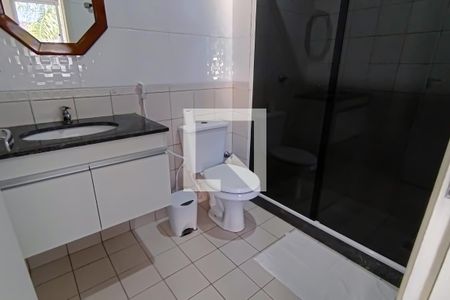 Casa à venda com 109m², 3 quartos e 2 vagasBanheiro 3