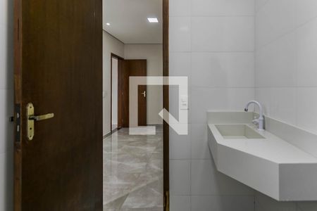 Casa de condomínio para alugar com 80m², 2 quartos e 1 vagaBanheiro - Quarto 1 - Suíte