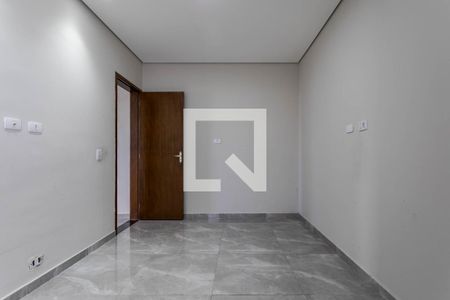 Quarto 1 - Suíte de casa de condomínio para alugar com 2 quartos, 80m² em Vila São Sebastião, Mogi das Cruzes