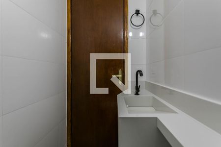 Lavabo de casa de condomínio para alugar com 2 quartos, 80m² em Vila São Sebastião, Mogi das Cruzes