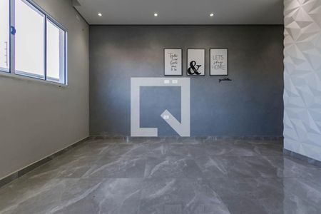 Sala de casa de condomínio para alugar com 2 quartos, 80m² em Vila São Sebastião, Mogi das Cruzes