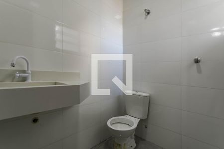 Casa de condomínio para alugar com 80m², 2 quartos e 1 vagaBanheiro - Quarto 1 - Suíte