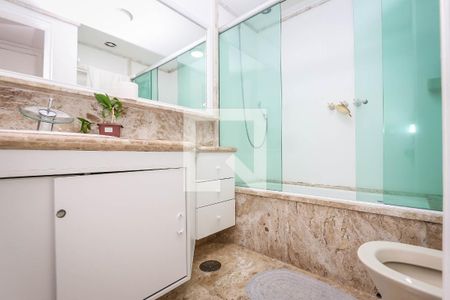 Banheiro de kitnet/studio para alugar com 1 quarto, 40m² em Jardim Paulista, São Paulo