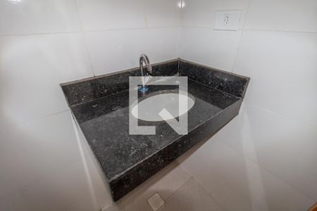 Apartamento à venda com 41m², 2 quartos e sem vaga Apartamento à venda com 41m², 2 quartos e sem vagaBanheiro