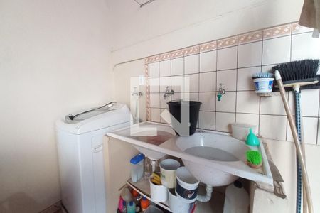 Casa à venda com 88m², 3 quartos e 1 vagaÁrea de Serviço