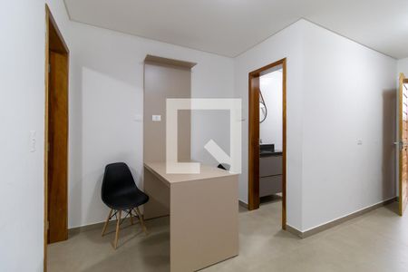 Sala de casa para alugar com 1 quarto, 32m² em Capão da Imbuia, Pinhaiss