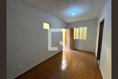 Sala -Quarto de kitnet/studio para alugar com 1 quarto, 24m² em Irajá, Rio de Janeiro