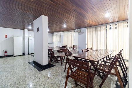 Apartamento à venda com 72m², 3 quartos e 1 vagaÁrea comum - Salão de festas