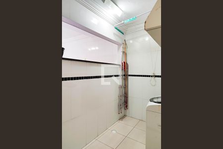 Casa à venda com 180m², 3 quartos e 2 vagasÁrea de Serviço