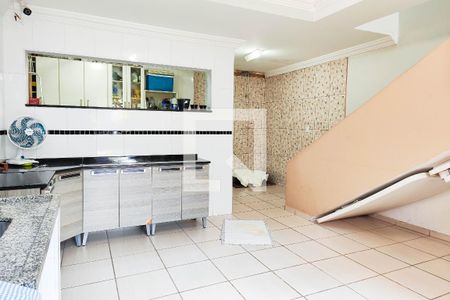 Casa à venda com 180m², 3 quartos e 2 vagasÁrea de Serviço