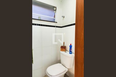 Casa à venda com 180m², 3 quartos e 2 vagasLavabo