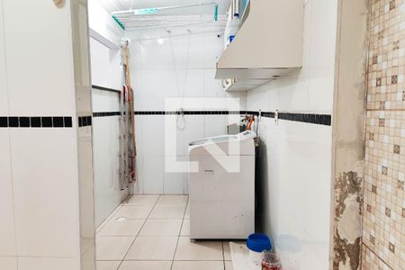 Casa à venda com 180m², 3 quartos e 2 vagasÁrea de Serviço