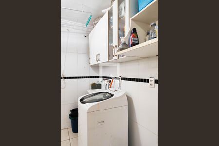 Casa à venda com 180m², 3 quartos e 2 vagasÁrea de Serviço