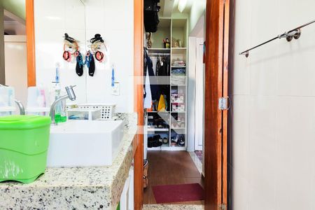 Casa à venda com 180m², 3 quartos e 2 vagasBanheiro da Suite 1