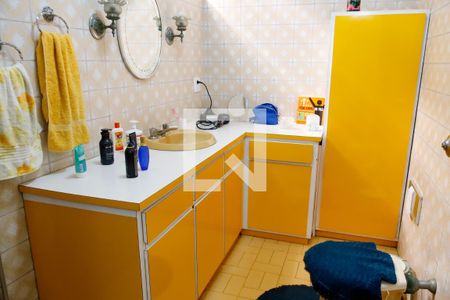 Casa à venda com 260m², 3 quartos e sem vagaBanheiro