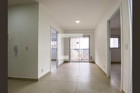 Sala de apartamento para alugar com 2 quartos, 39m² em Vila Sonia, São Paulo