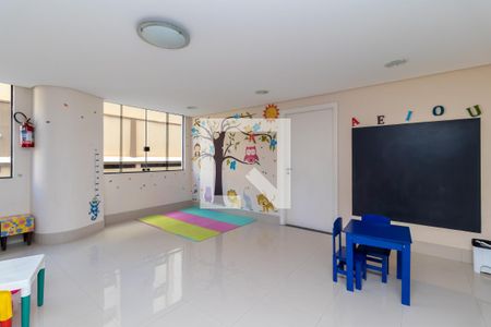 Apartamento à venda com 150m², 3 quartos e 1 vaga Apartamento à venda com 150m², 3 quartos e 1 vagaBrinquedoteca