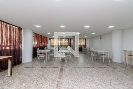 Apartamento à venda com 150m², 3 quartos e 1 vaga Apartamento à venda com 150m², 3 quartos e 1 vagaÁrea comum - Salão de festas