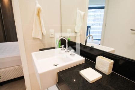 Apartamento à venda com 66m², 1 quarto e 2 vagasBanheiro da Suíte 