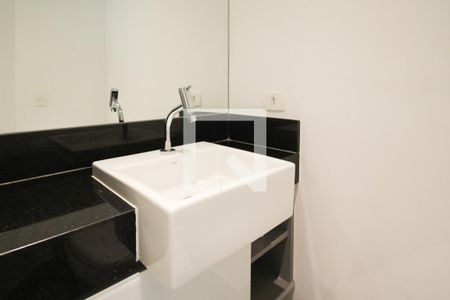 Lavabo de apartamento à venda com 1 quarto, 66m² em Vila Olímpia, São Paulo