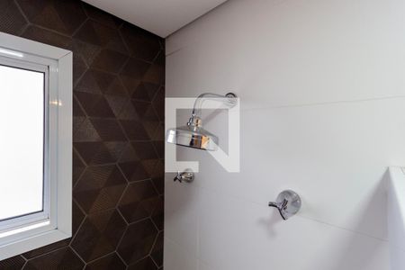 Apartamento à venda com 70m², 2 quartos e 2 vagasDetalhe Banheiro - Suíte