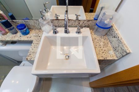 Apartamento à venda com 70m², 2 quartos e 2 vagasDetalhe Banheiro - Suíte