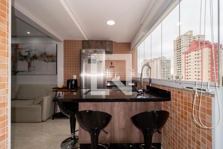 Apartamento à venda com 70m², 2 quartos e 2 vagasCozinha/Varanda