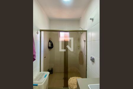 Casa à venda com 345m², 3 quartos e 4 vagasBanheiro 1