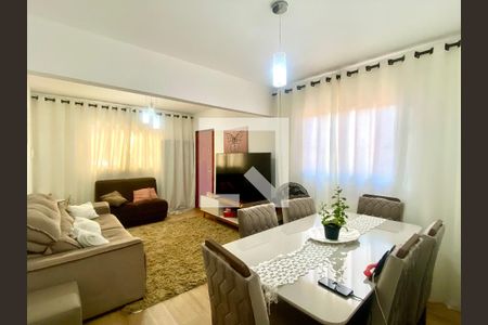 Sala 1 de casa à venda com 3 quartos, 345m² em Vila Invernada, São Paulo