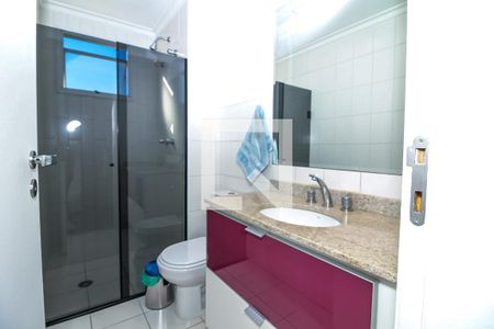Apartamento para alugar com 94m², 2 quartos e 2 vagas Apartamento para alugar com 94m², 2 quartos e 2 vagasBanheiro da Suíte