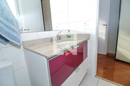 Apartamento para alugar com 94m², 2 quartos e 2 vagas Apartamento para alugar com 94m², 2 quartos e 2 vagasBanheiro da Suíte