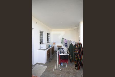 Casa à venda com 232m², 6 quartos e 1 vagaÁrea de Serviço Casa 3