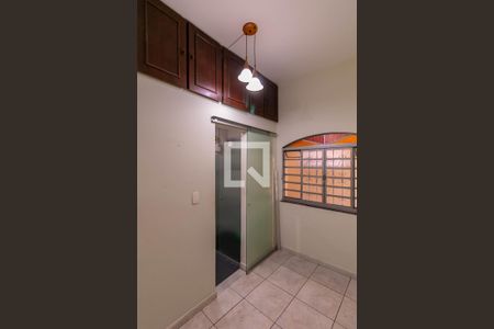 Casa à venda com 350m², 4 quartos e 3 vagas Casa à venda com 350m², 4 quartos e 3 vagasSuíte exterior