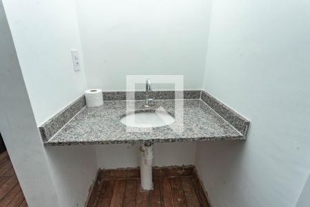 Apartamento à venda com 40m², 2 quartos e sem vaga Apartamento à venda com 40m², 2 quartos e sem vagaBanheiro
