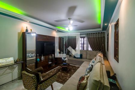 Sala de TV de casa à venda com 3 quartos, 242m² em Jardim Silveira, Barueri