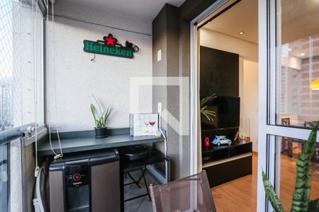 Varanda de apartamento para alugar com 2 quartos, 51m² em Parque Reboucas, São Paulo