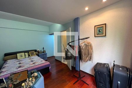 Apartamento à venda com 184m², 4 quartos e 2 vagasQuarto 